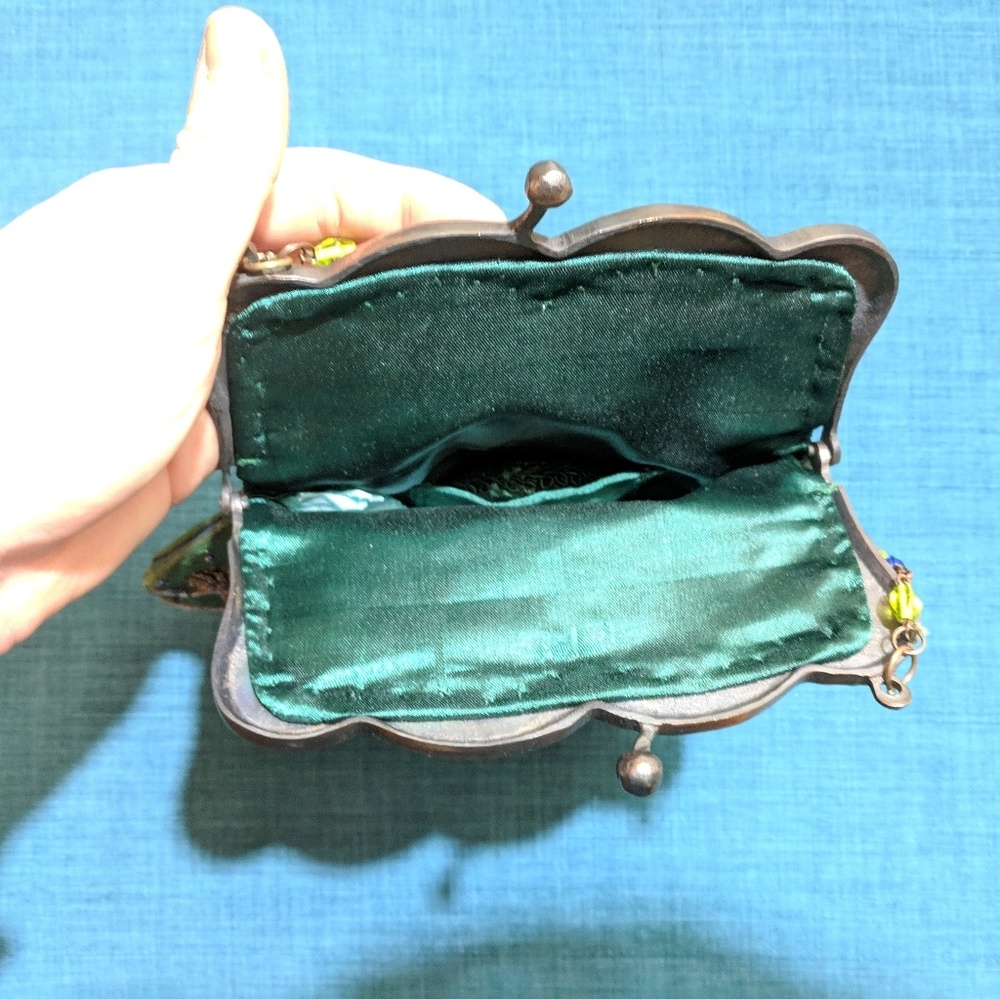 Vintage Green Satin Beaded Snap Closure Purse - Picture 4 of 5